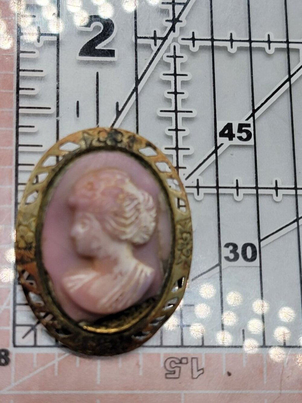 Antique Pink Molded Glass Cameo Brooch Lady Flowers Gold Tone Frame Needs TLC - Picture 2 of 7